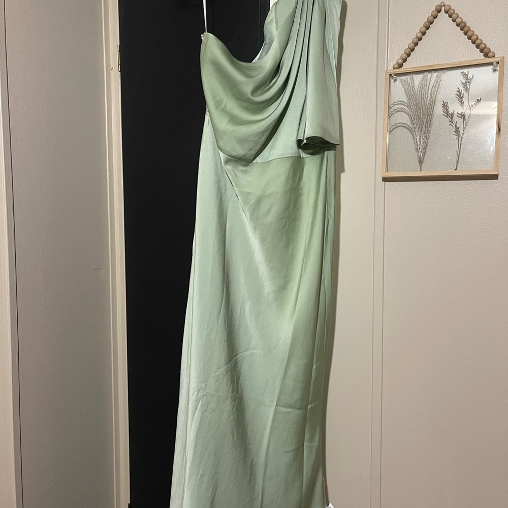 ASOS light green silky formal dress size 12 NWT one shoulder